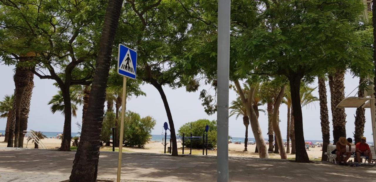 Apartamento Concordia, con parking en el puerto de Cambrils Exterior foto