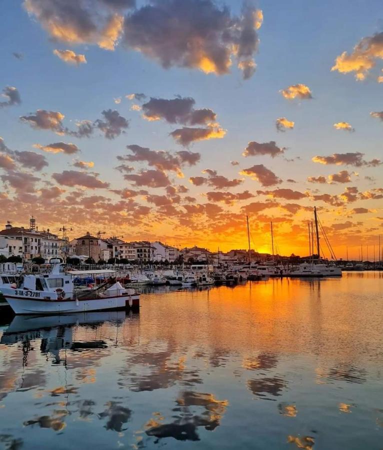 Apartamento Concordia, con parking en el puerto de Cambrils Exterior foto