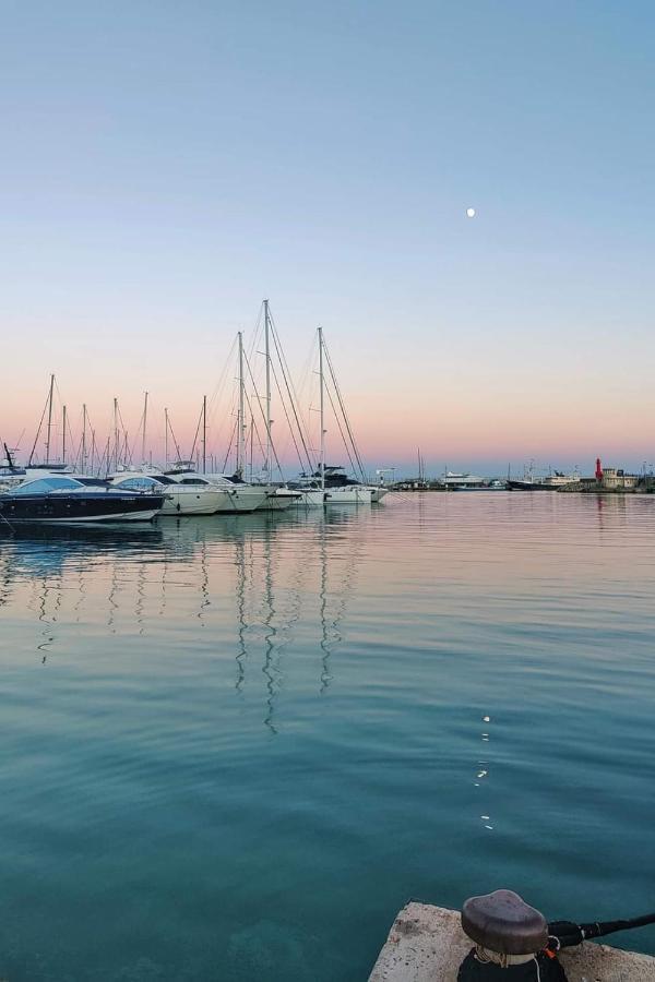 Apartamento Concordia, con parking en el puerto de Cambrils Exterior foto